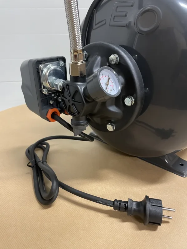Vannpumpe LEO 50liter detalje