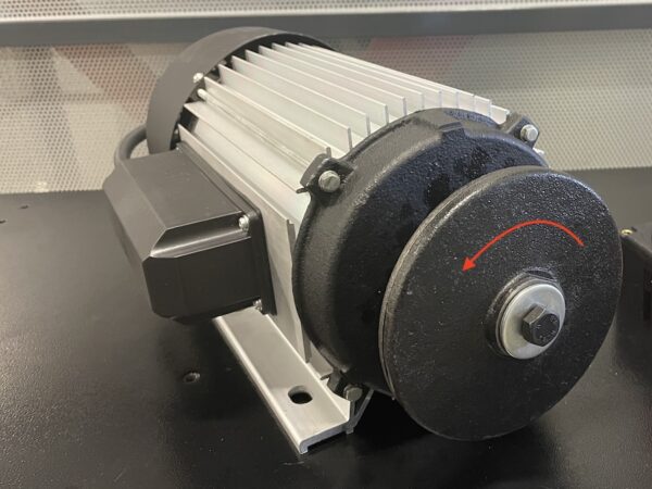 Rotasjonsretning ‎Motor for vedkappsag LS700 3-fas 230V